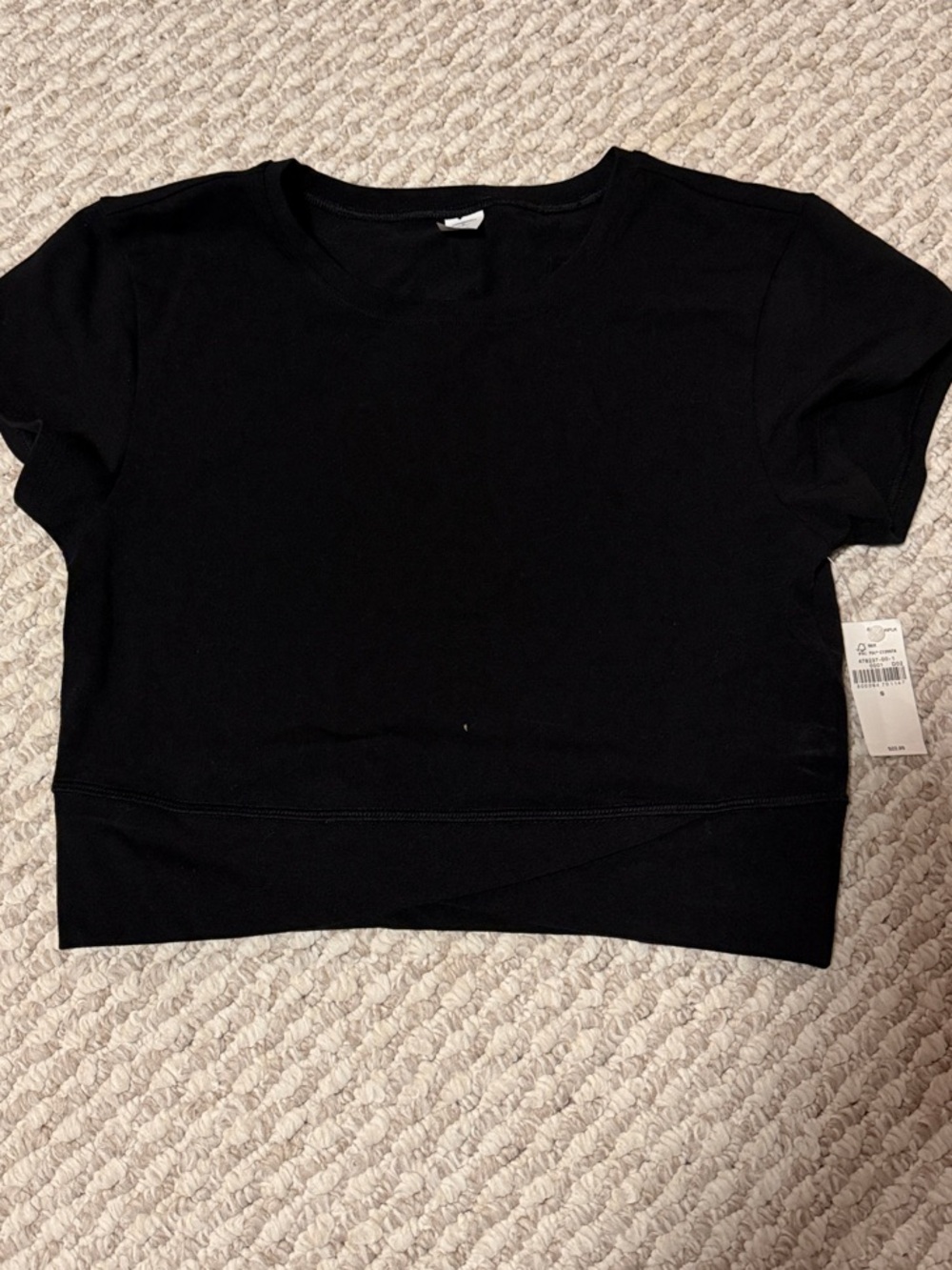 NWT Old Navy Powerchill Go-dry Black Short Sleeve Cropped Tee
